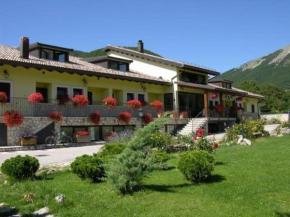 Hotel C0C00N Garden Pescasseroli